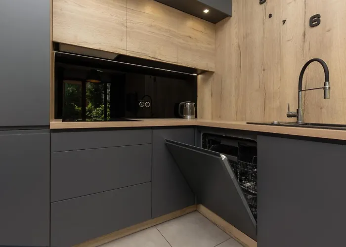 Modern Cinema Experience By Renters Lejlighed Warszawa